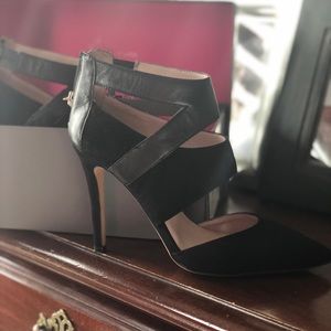 Gorgeous black leather Shoes